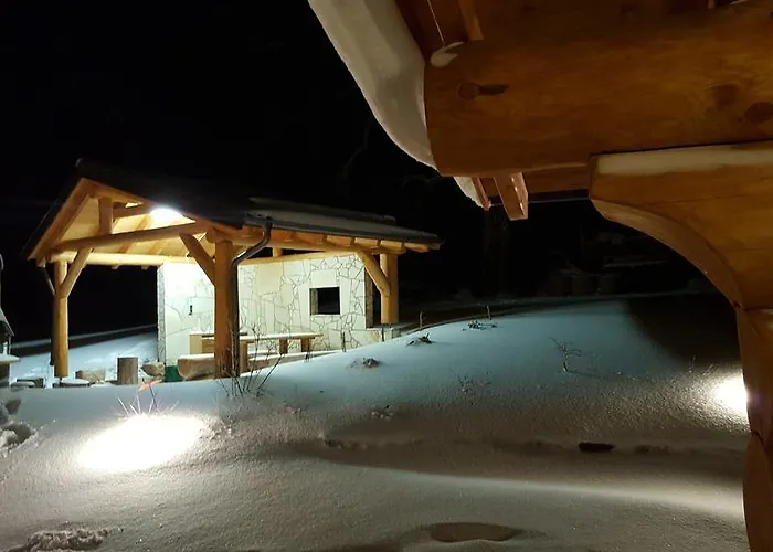 Alhaus Semesterbostad